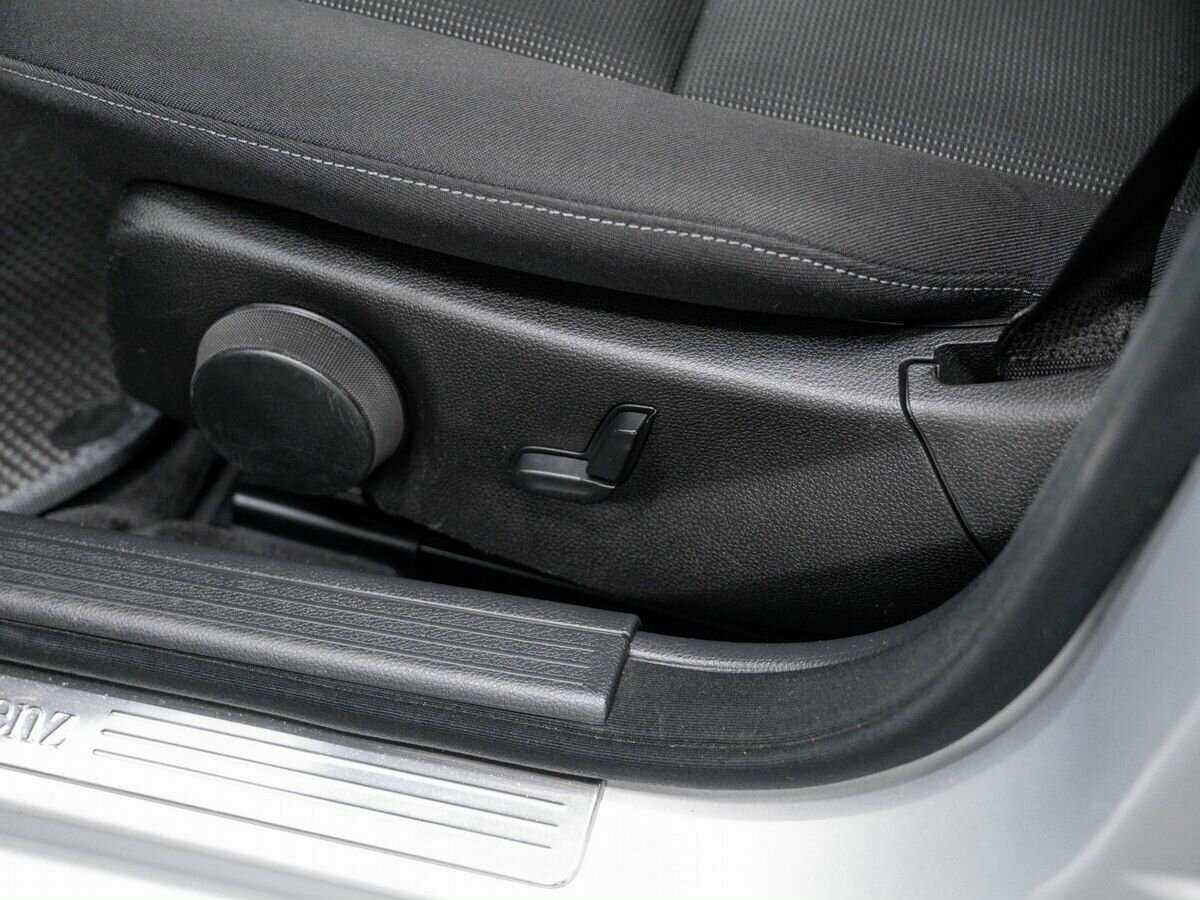 Б/У Мерседес-Бенц Ц-Класс 2012 года. Фото: #15