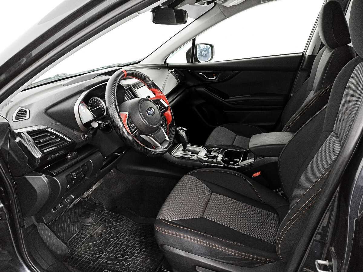 Б/У Субару ИксВи 2018 года. Фото: #13