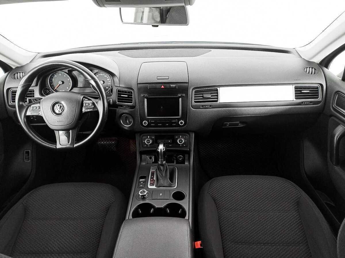 Б/У Фольксваген Туарег 2013 года. Фото: #8