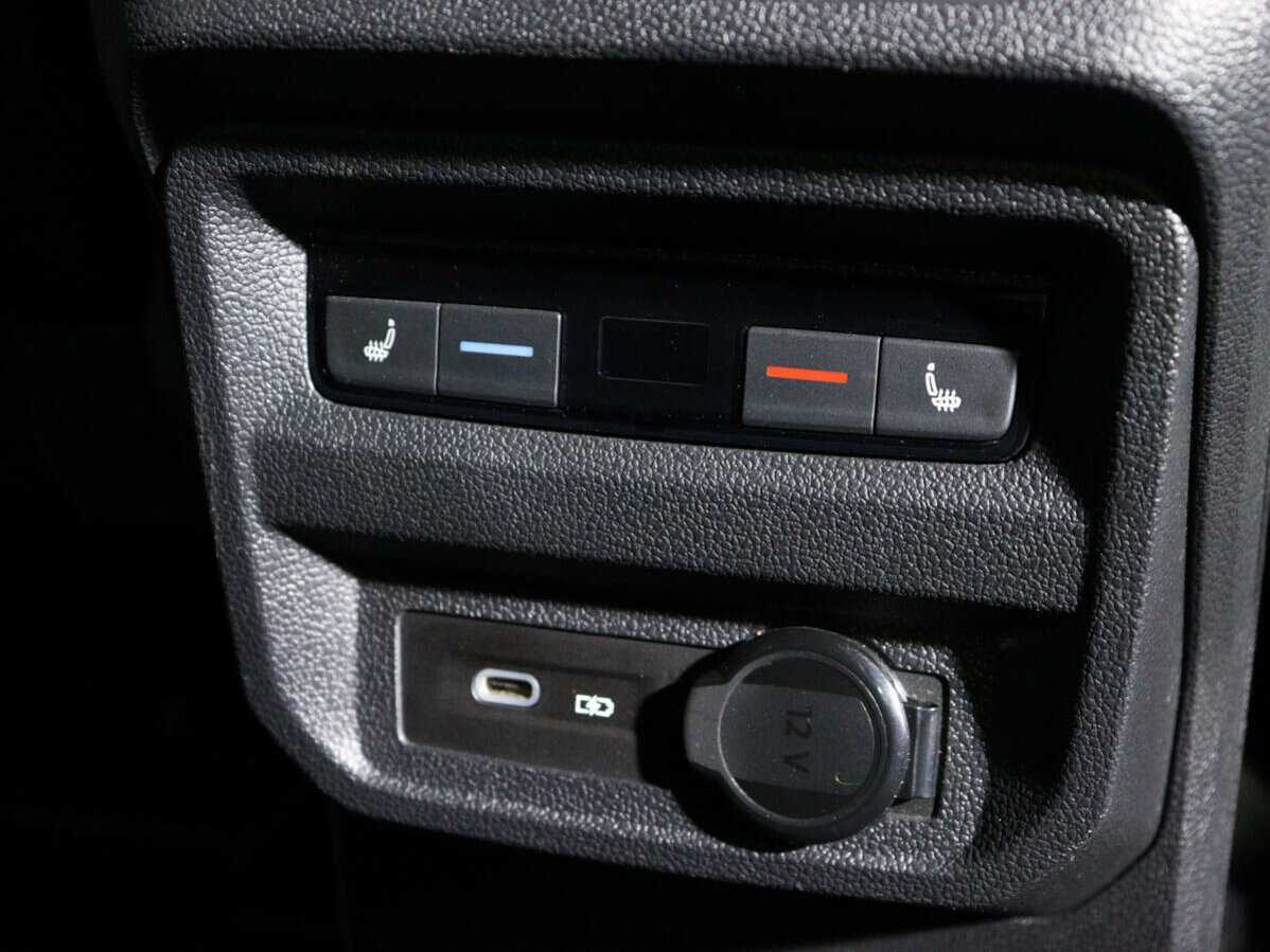 Б/У Фольксваген Тигуан 2021 года. Фото: #12