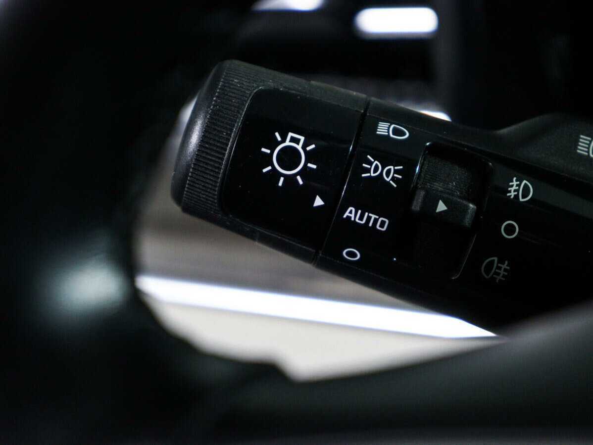 Б/У Киа К5 2021 года. Фото: #19