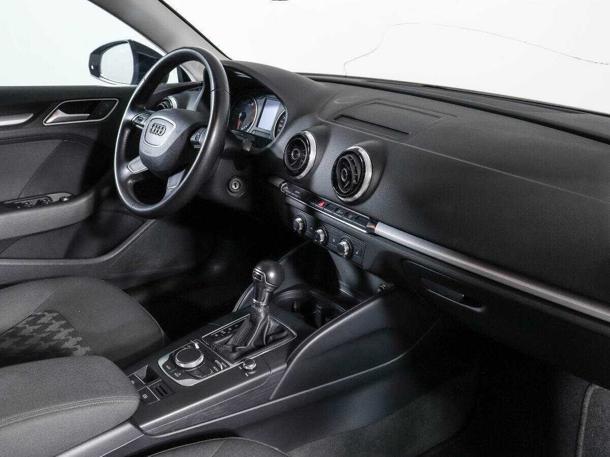 Б/У Ауди А3 2014 года. Фото: #8