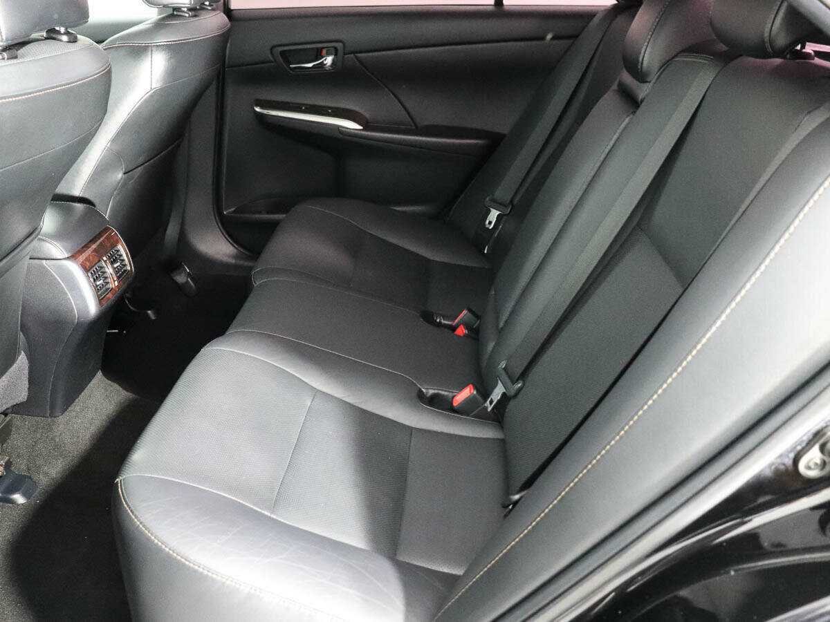 Б/У Тойота Камри 2017 года. Фото: #10