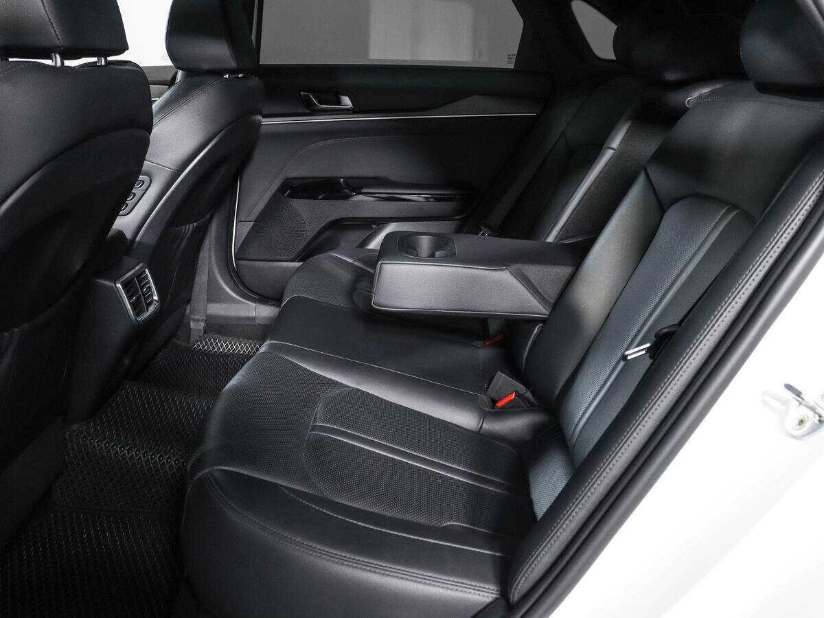 Б/У Киа К5 2021 года. Фото: #7