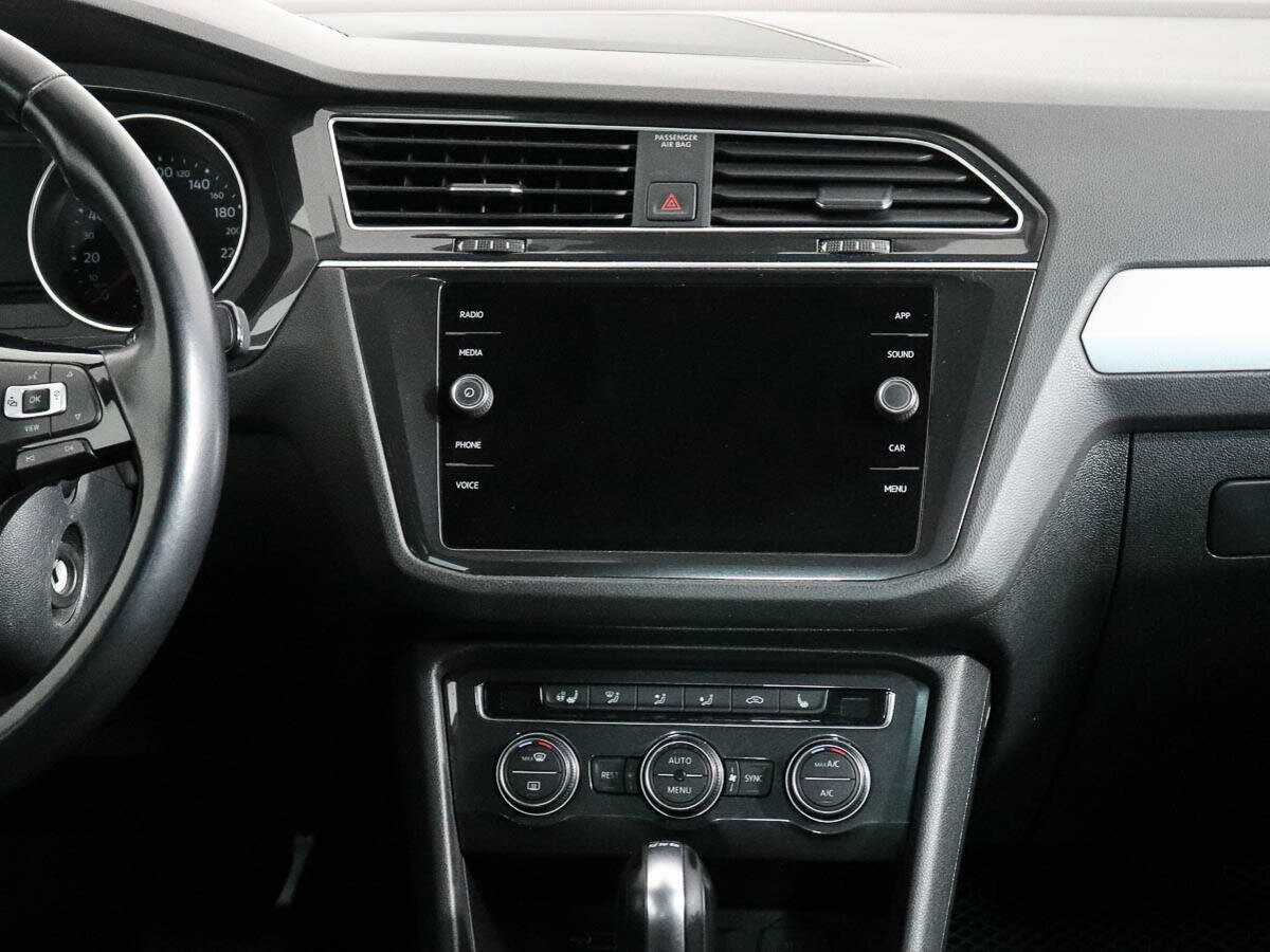 Б/У Фольксваген Тигуан 2018 года. Фото: #10