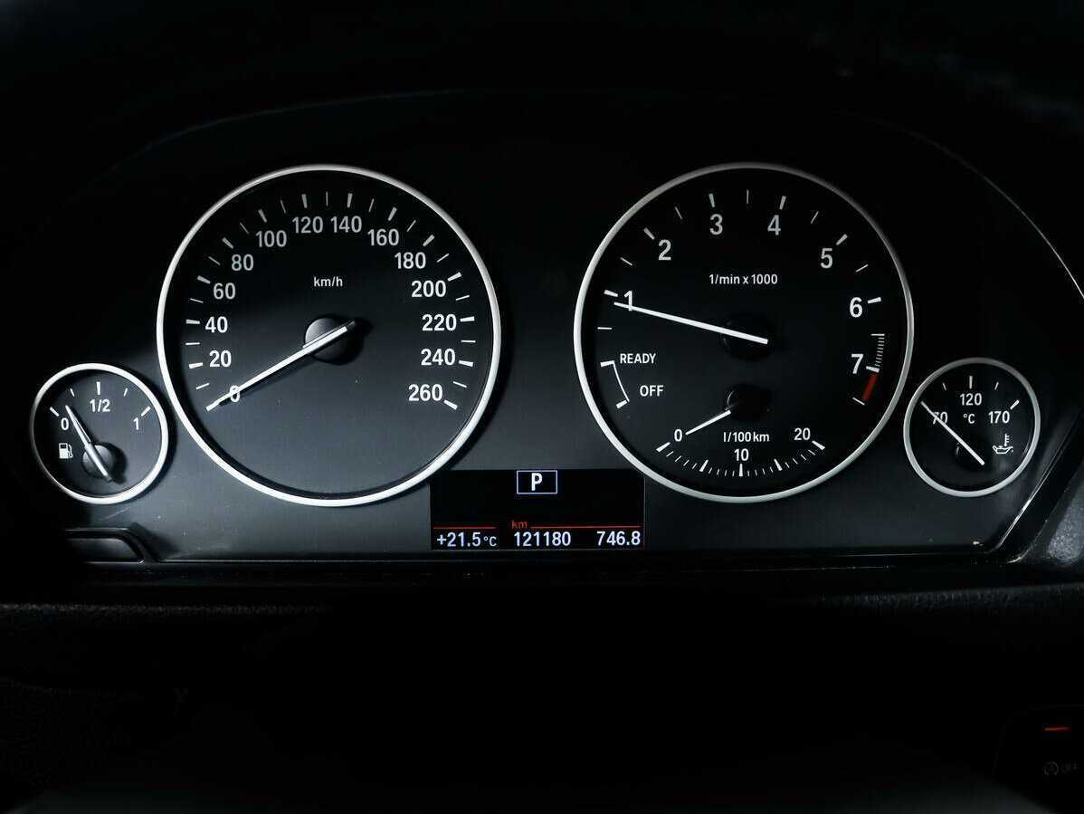 Б/У БМВ 3 серии 2018 года. Фото: #8