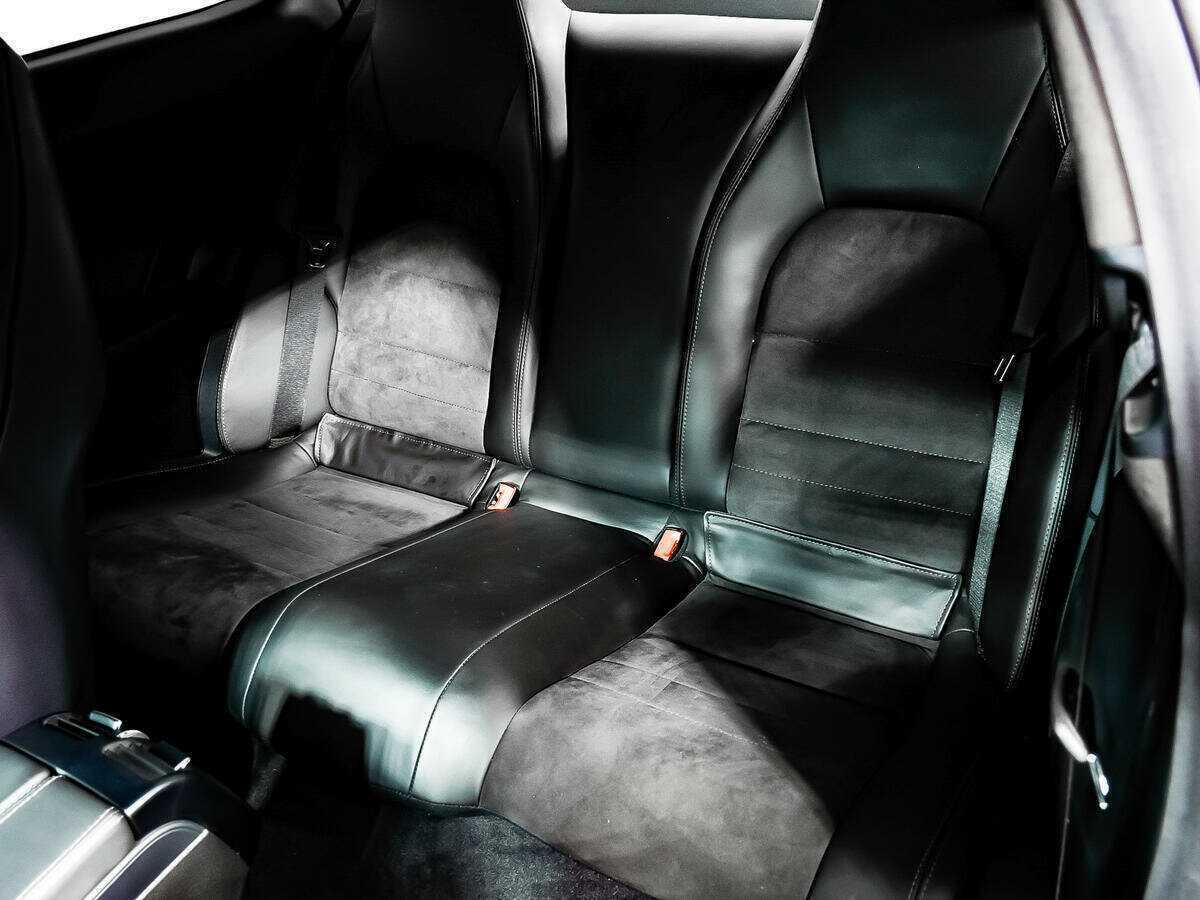 Б/У Мерседес-Бенц Ц-Класс 2012 года. Фото: #11