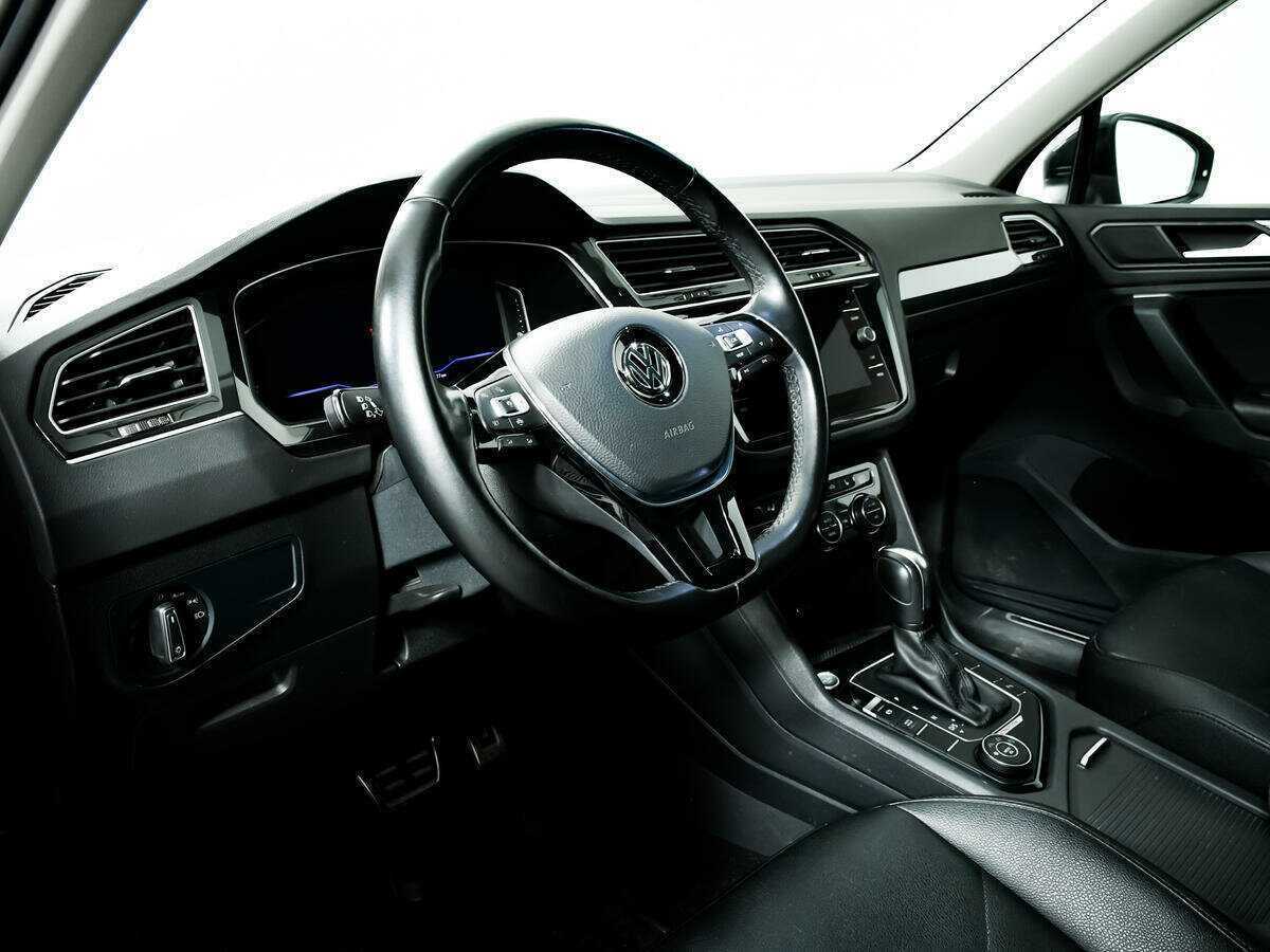 Б/У Фольксваген Тигуан 2019 года. Фото: #12