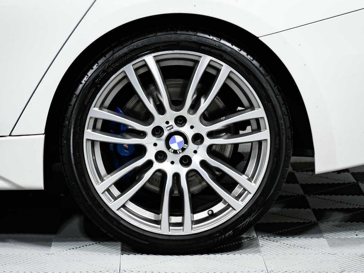 Б/У БМВ 3 серии 2018 года. Фото: #12