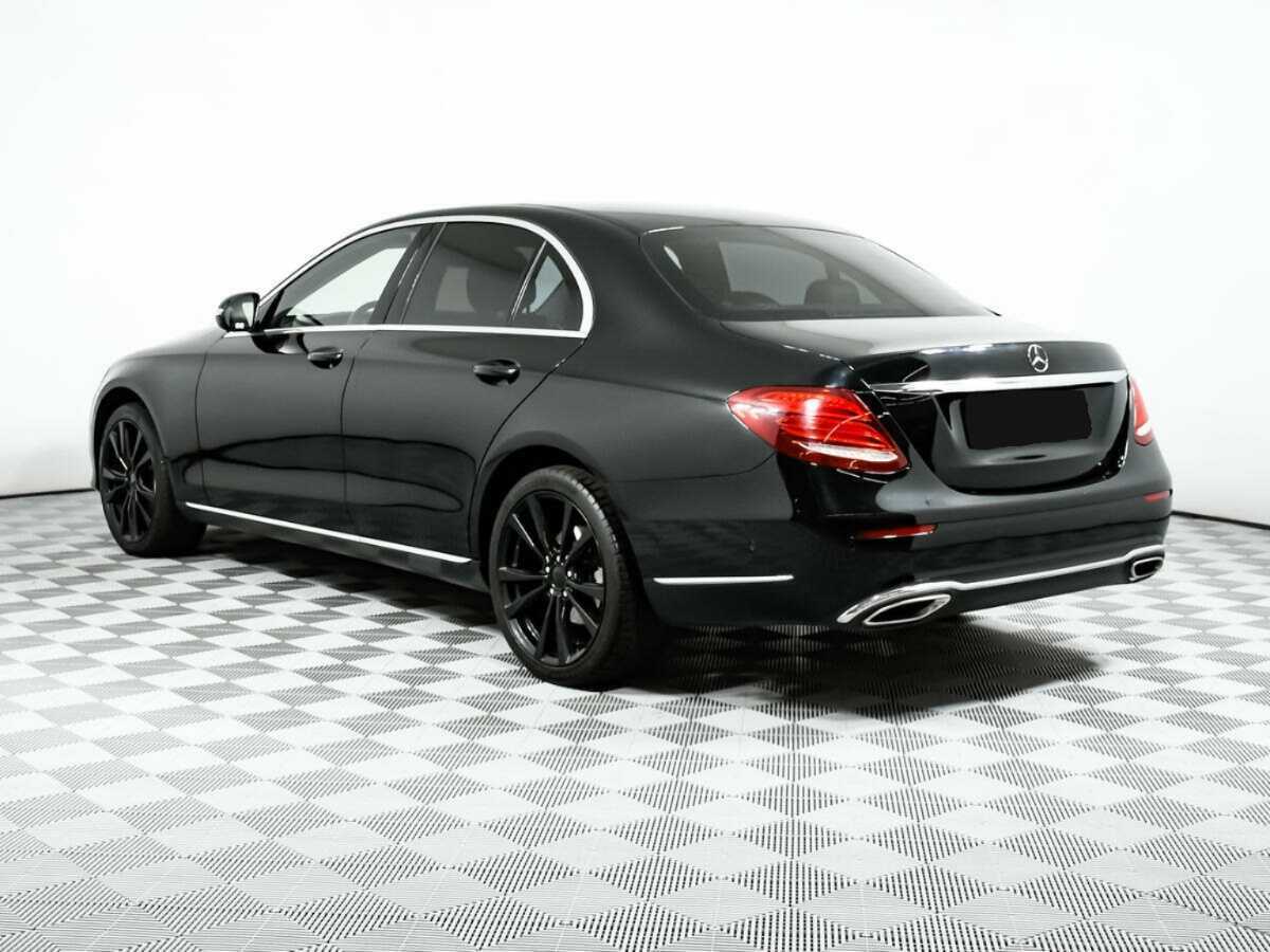 Б/У Мерседес-Бенц Е-Класс 2016 года. Фото: #5
