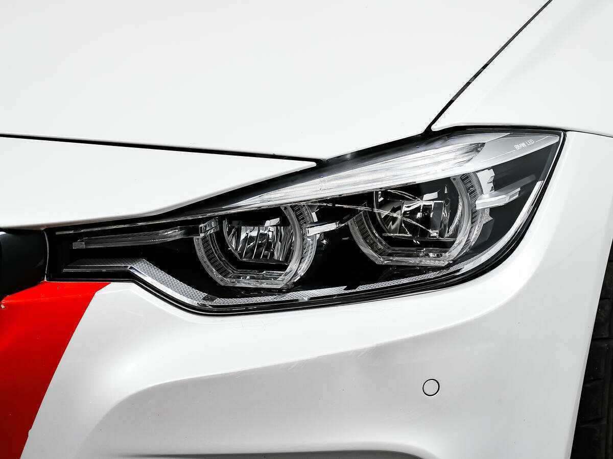 Б/У БМВ 3 серии 2016 года. Фото: #14