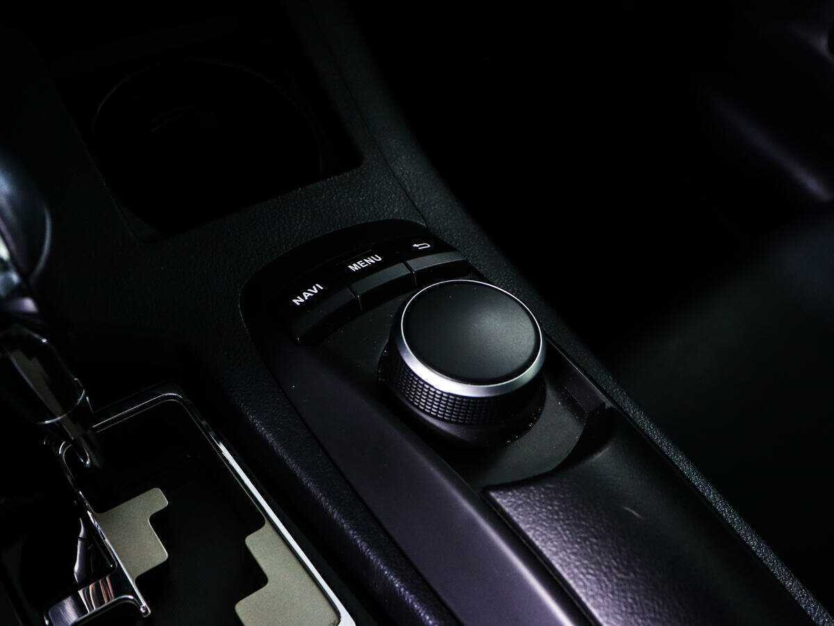 Б/У Лексус ЕС 2014 года. Фото: #19