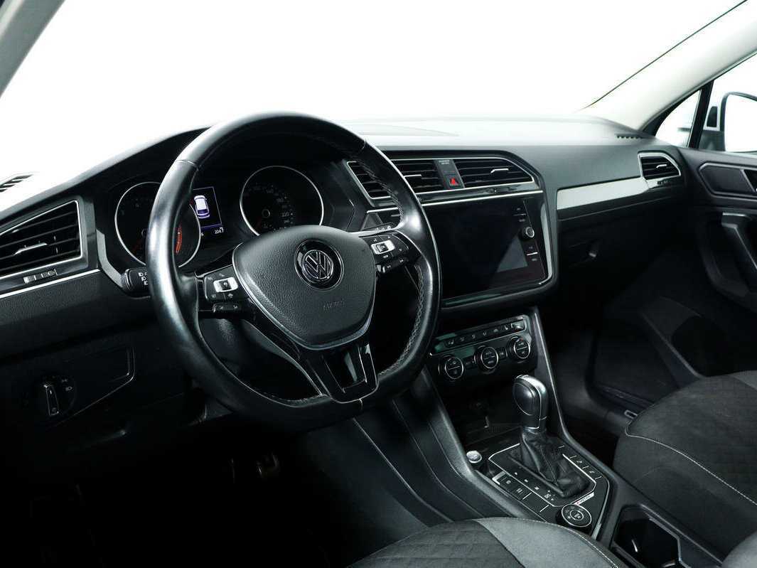 Б/У Фольксваген Тигуан 2018 года. Фото: #12