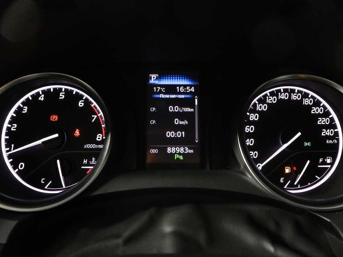 Б/У Тойота Камри 2020 года. Фото: #8