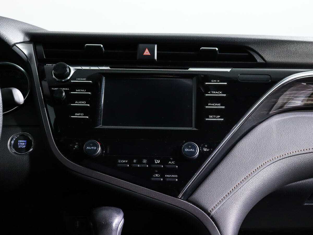 Б/У Тойота Камри 2020 года. Фото: #10