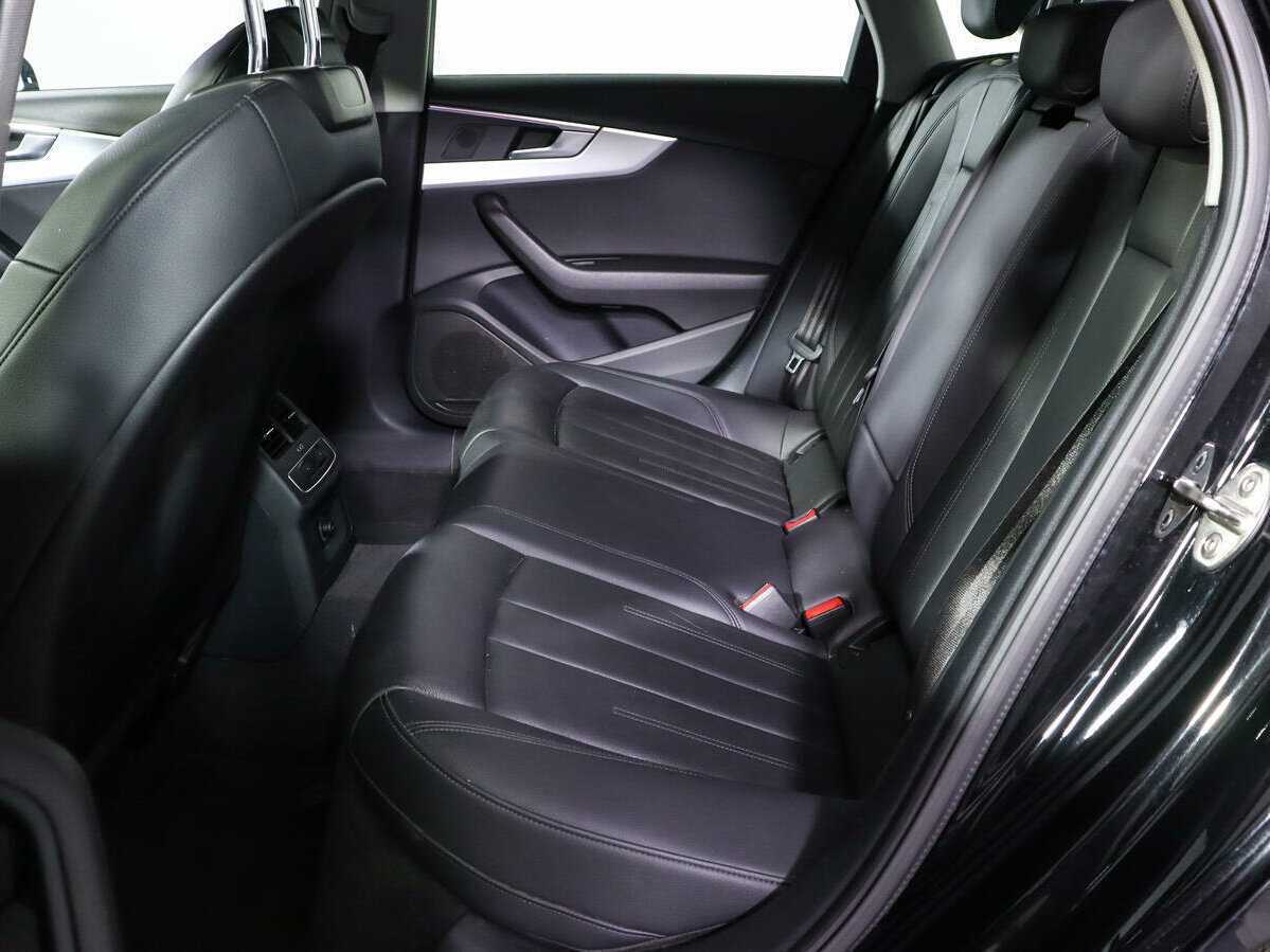 Б/У Ауди А4 2018 года. Фото: #7