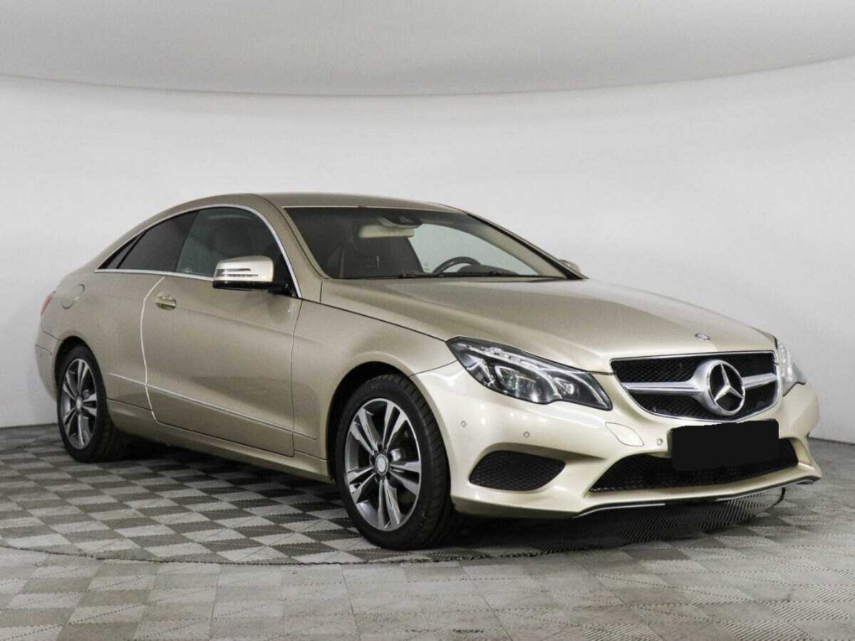 Б/У Мерседес-Бенц Е-Класс 2014 года. Фото: #2