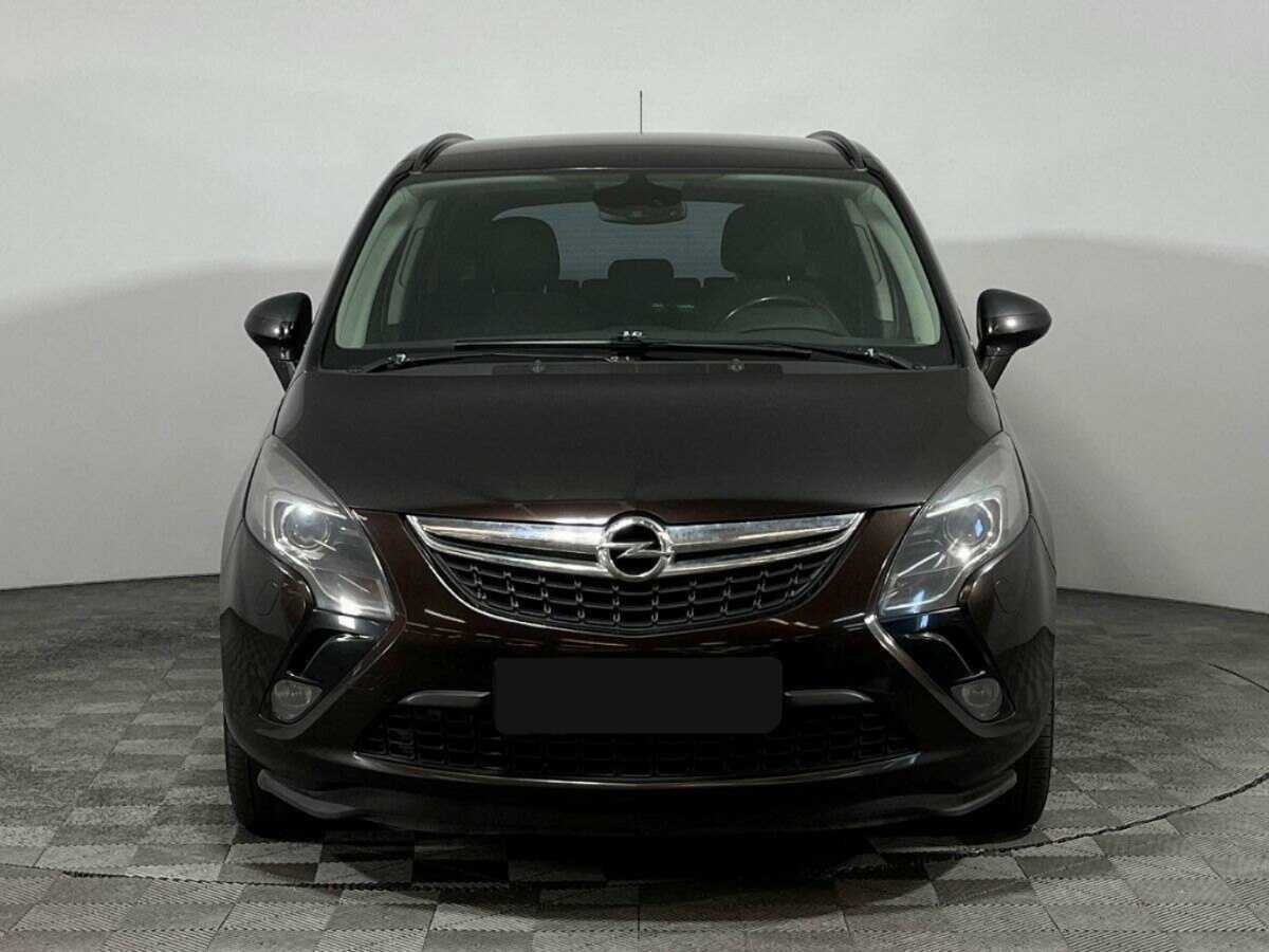 Б/У Опель Зафира 2013 года. Фото: #1