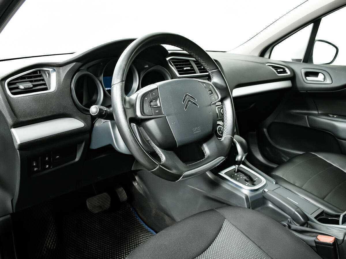 Б/У Ситроен Ц4 2016 года. Фото: #9