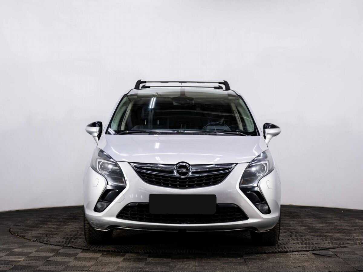 Б/У Опель Зафира 2013 года. Фото: #1