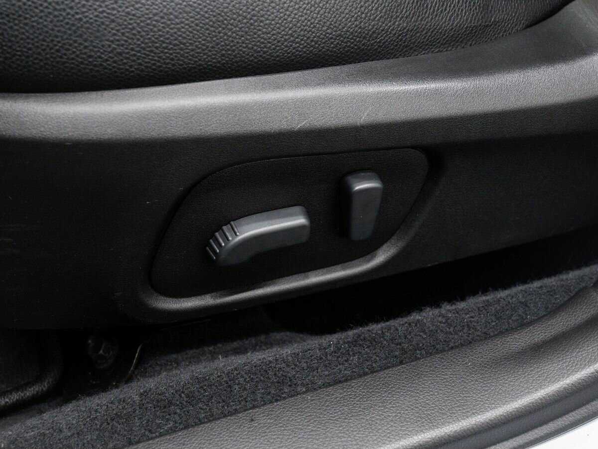 Б/У Субару ИксВи 2014 года. Фото: #16