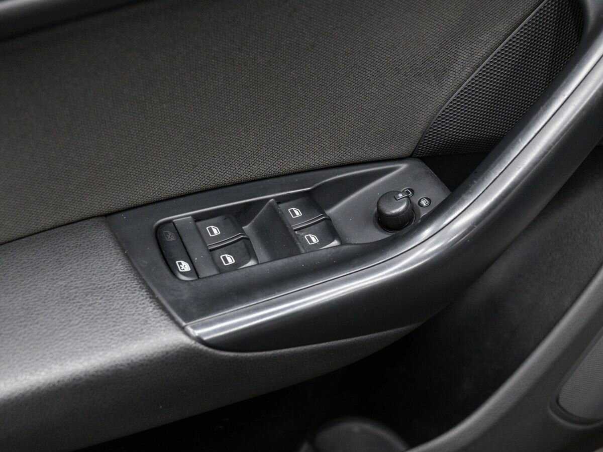 Б/У Ауди К3 2014 года. Фото: #14