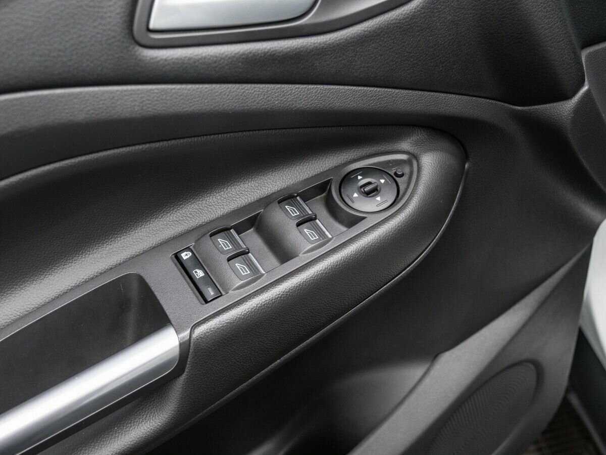 Б/У Форд Куга 2017 года. Фото: #15