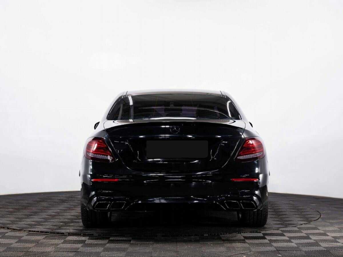 Б/У Мерседес-Бенц Е-Класс 2016 года. Фото: #3