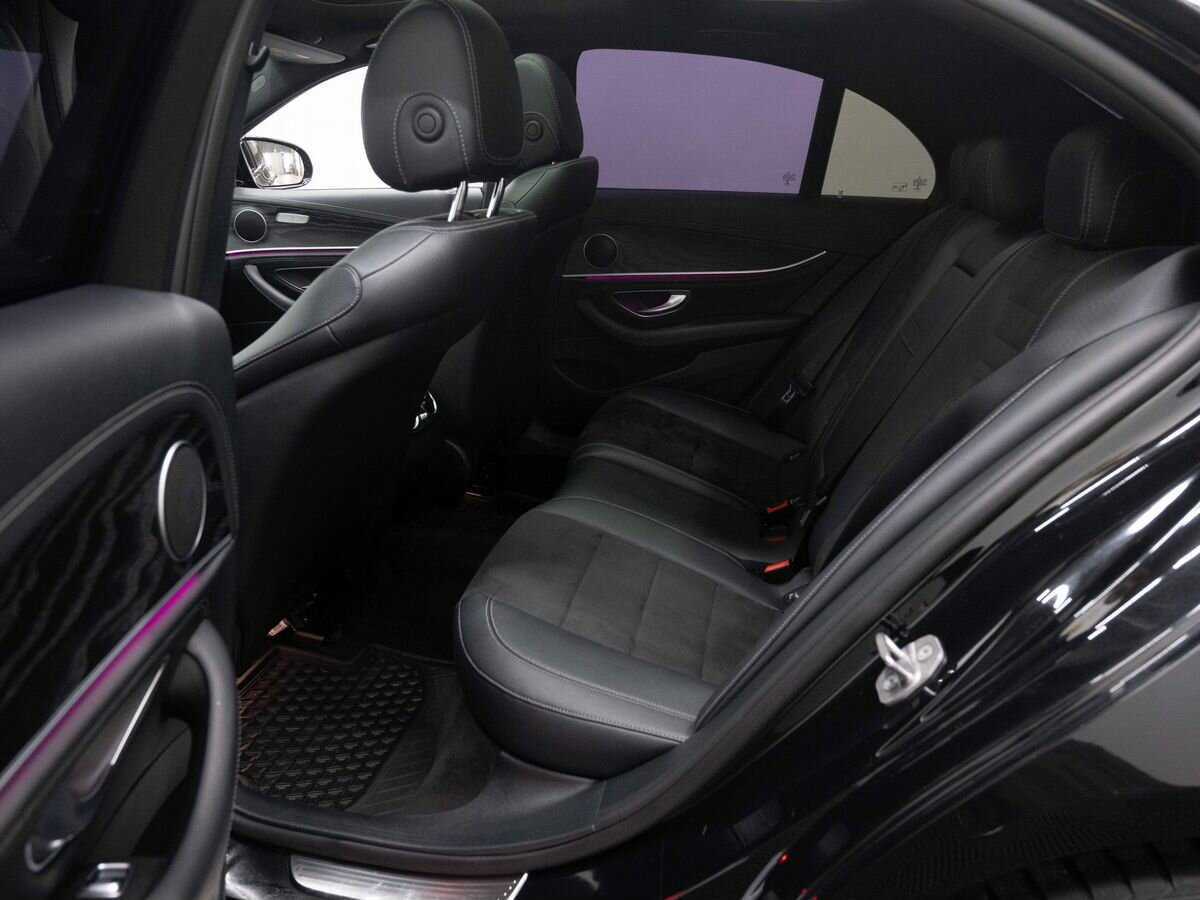 Б/У Мерседес-Бенц Е-Класс 2016 года. Фото: #7