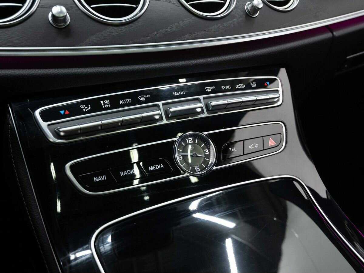 Б/У Мерседес-Бенц Е-Класс 2016 года. Фото: #19