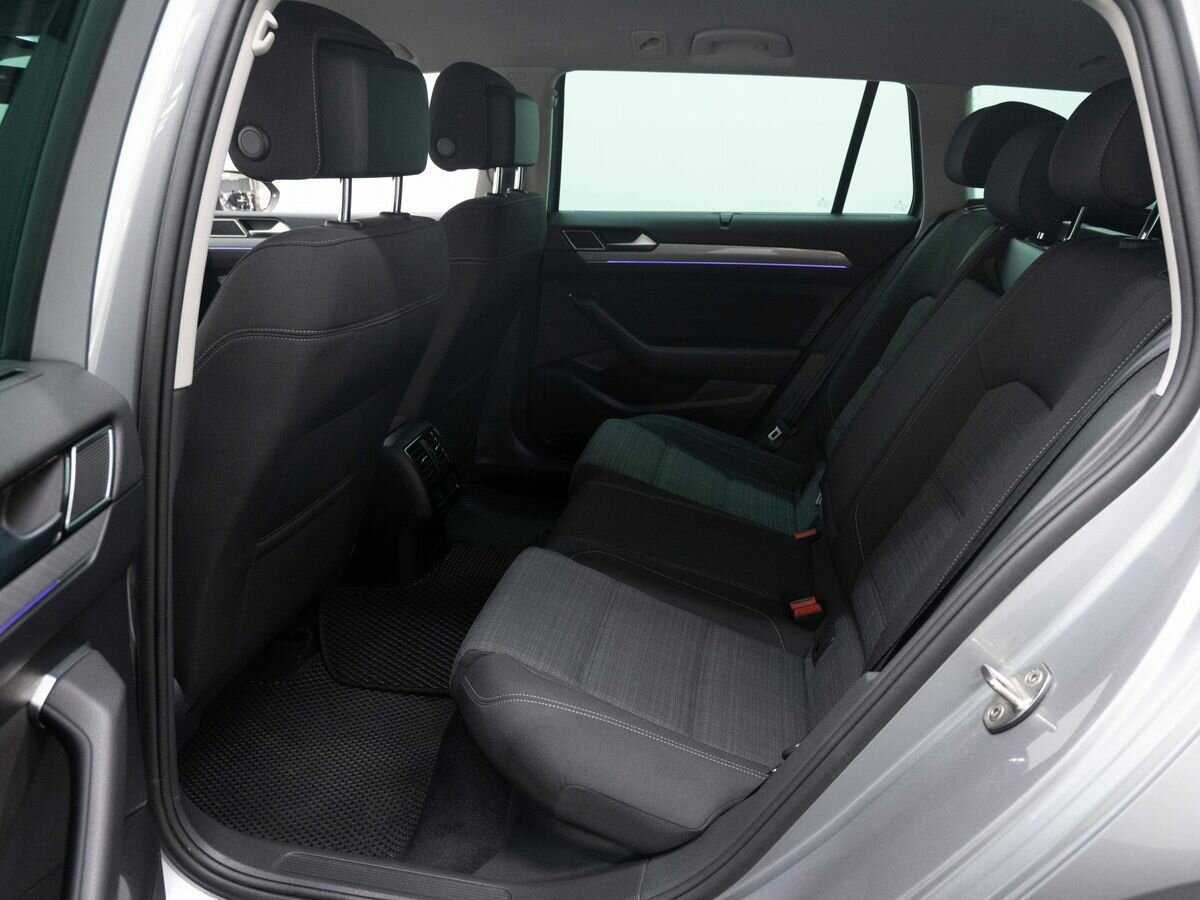 Б/У Фольксваген Пассат 2020 года. Фото: #10