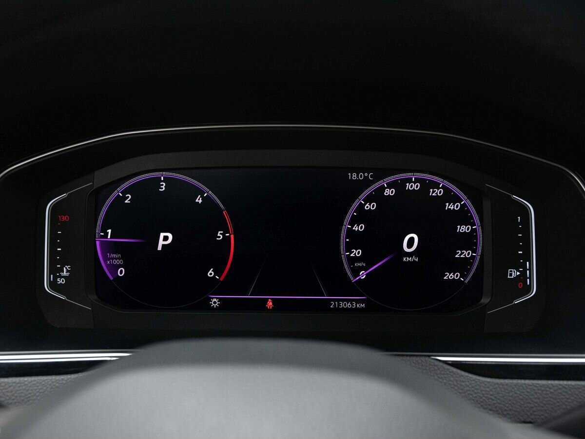 Б/У Фольксваген Пассат 2020 года. Фото: #17