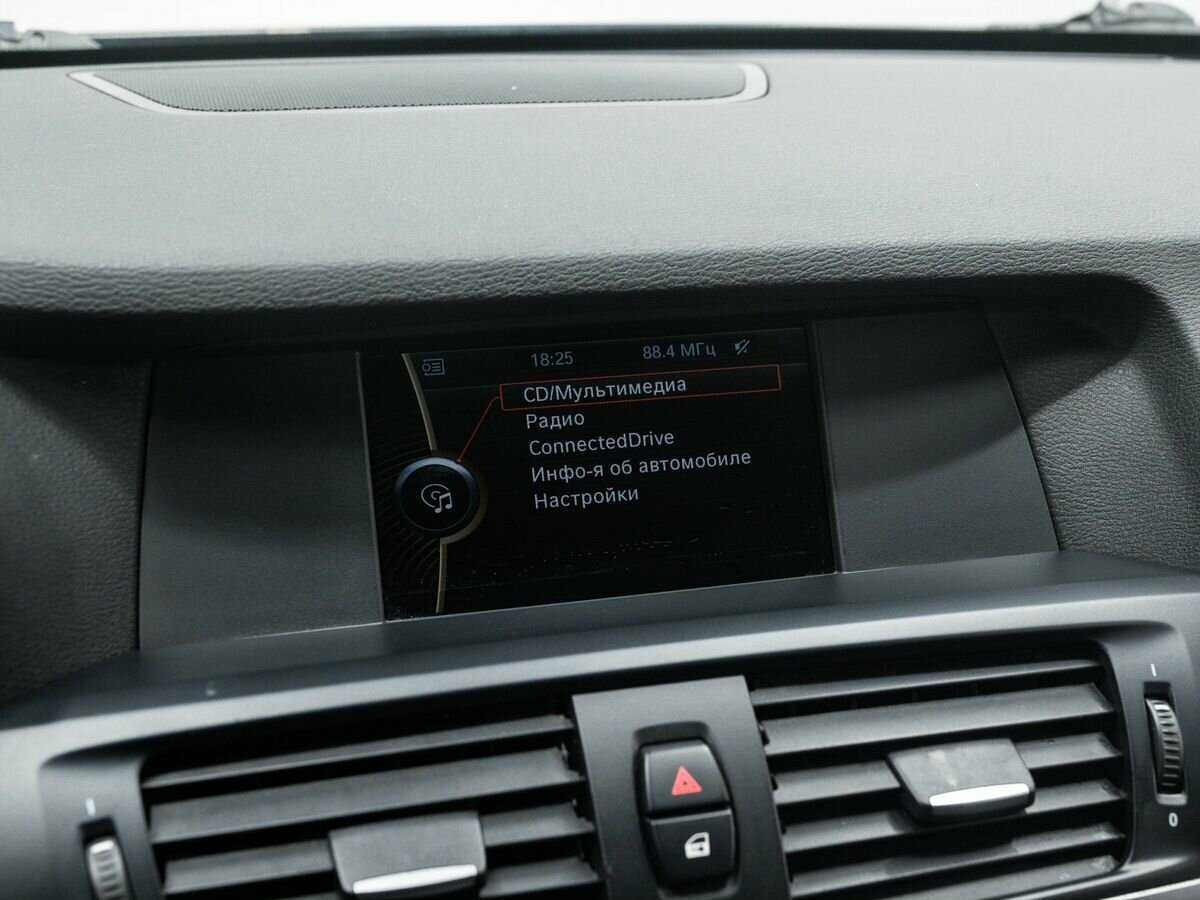 Б/У БМВ Икс3 2013 года. Фото: #20