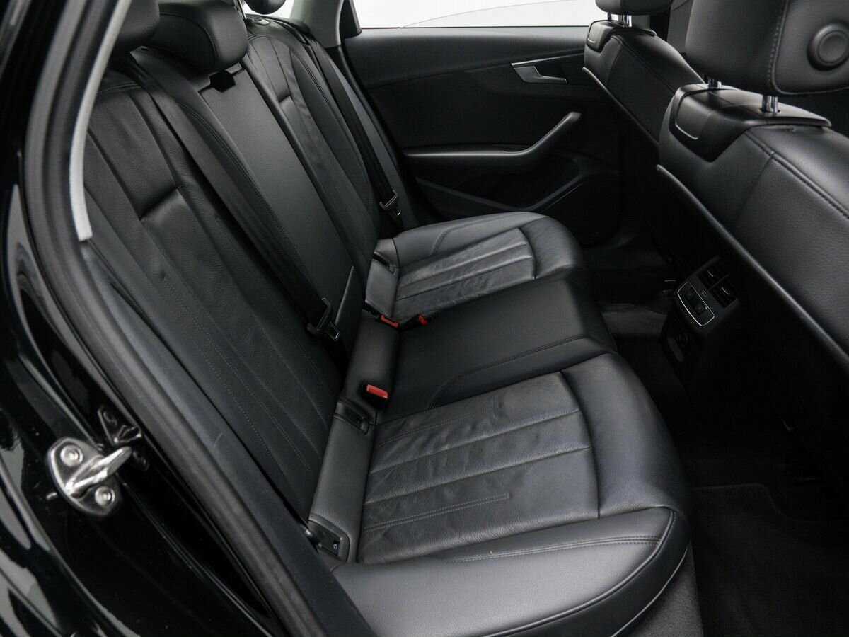 Б/У Ауди А4 2018 года. Фото: #9