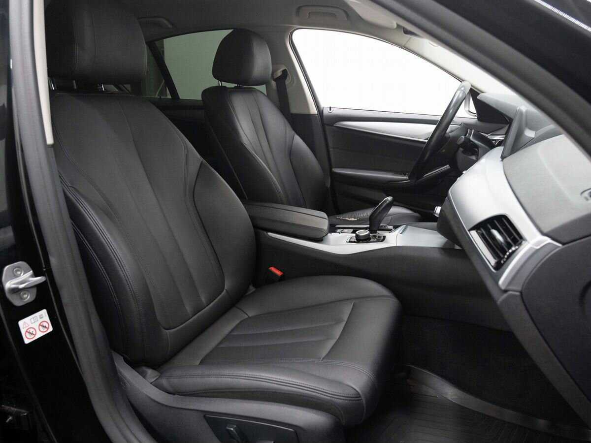 Б/У БМВ 5 серии 2019 года. Фото: #13