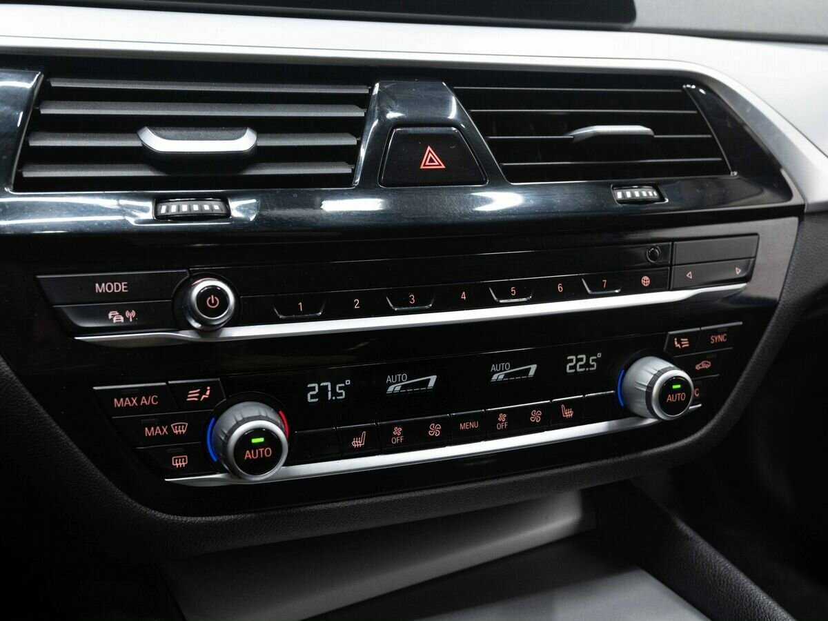 Б/У БМВ 5 серии 2019 года. Фото: #24