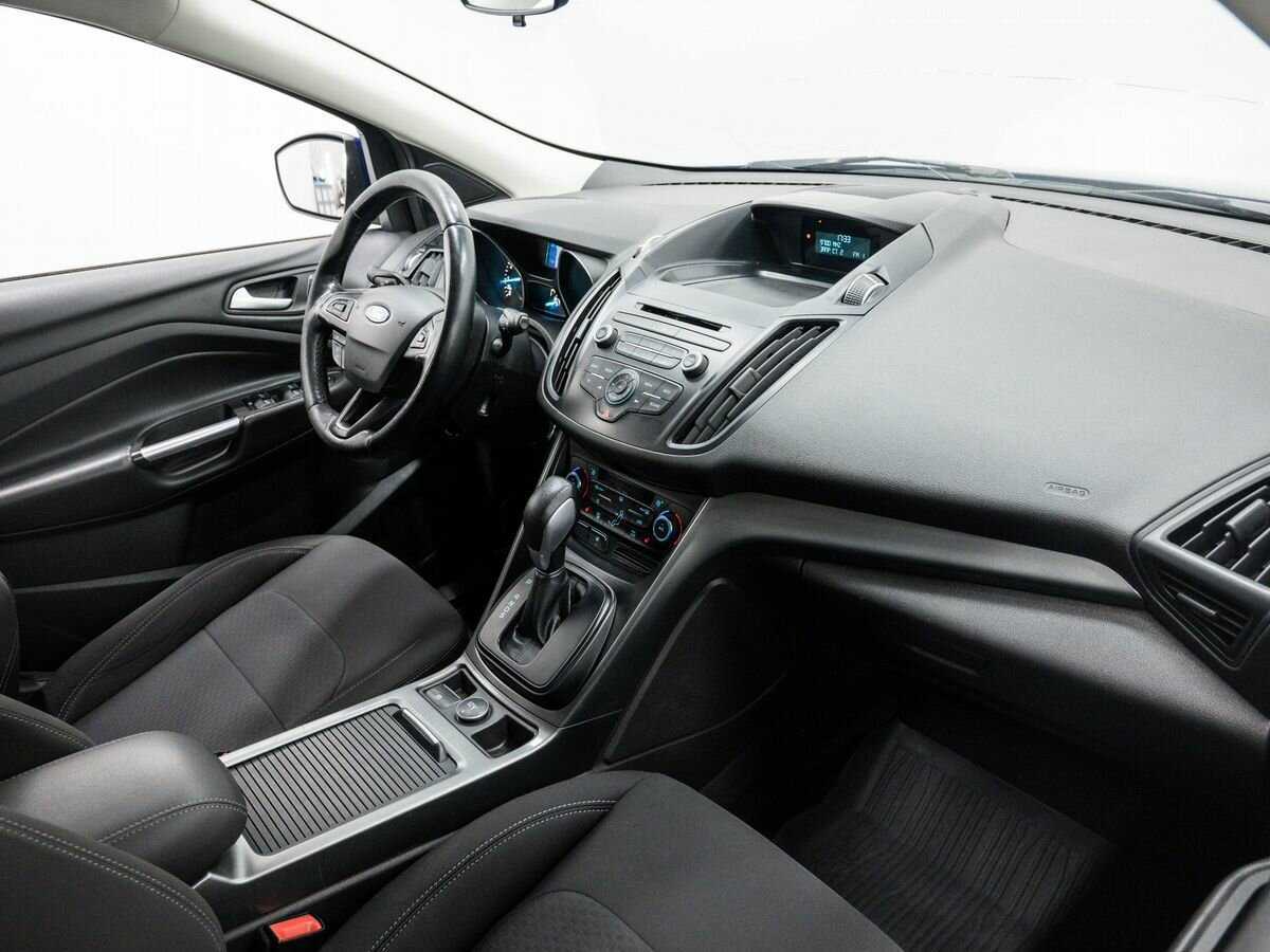 Б/У Форд Куга 2017 года. Фото: #7