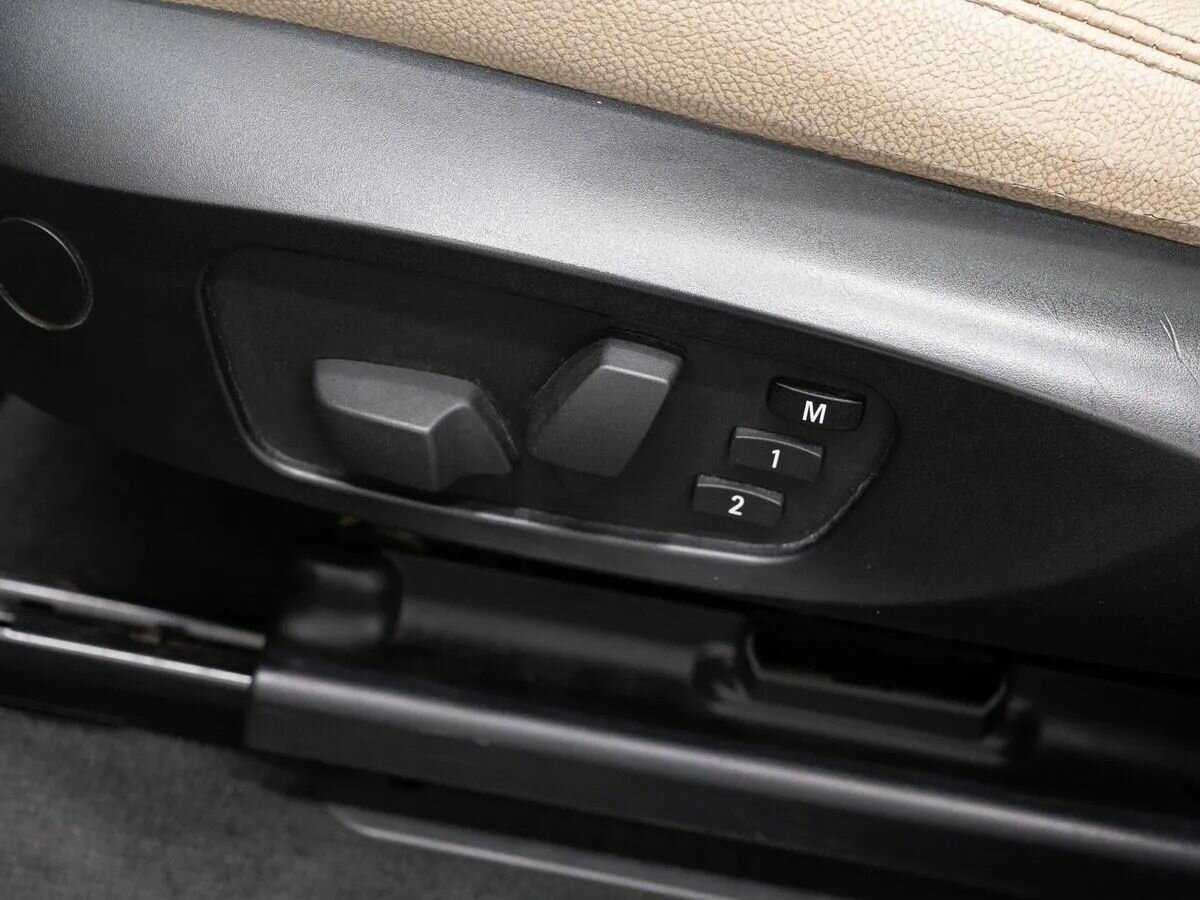 Б/У БМВ Икс3 2014 года. Фото: #21