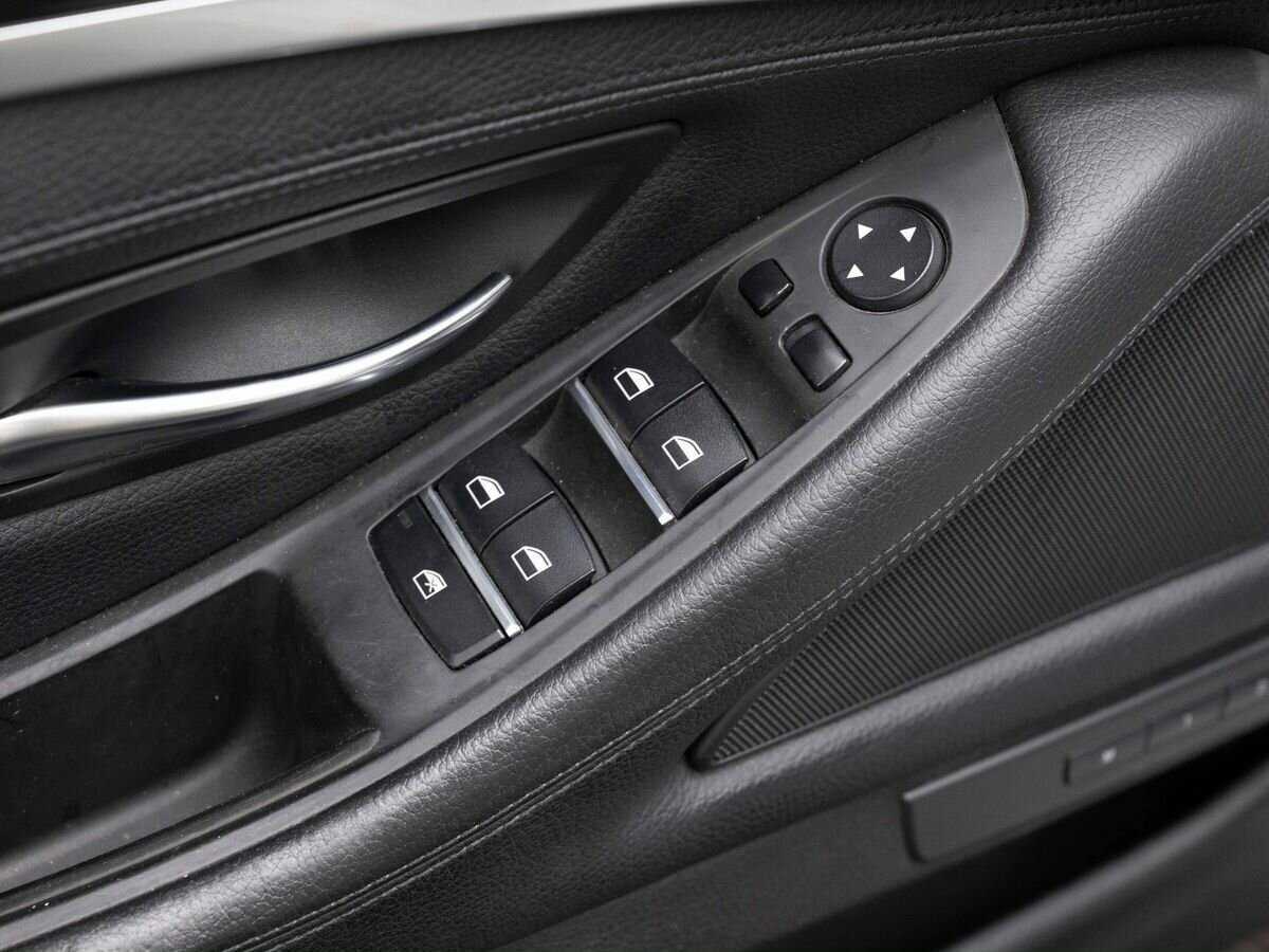 Б/У БМВ 5 серии 2013 года. Фото: #26