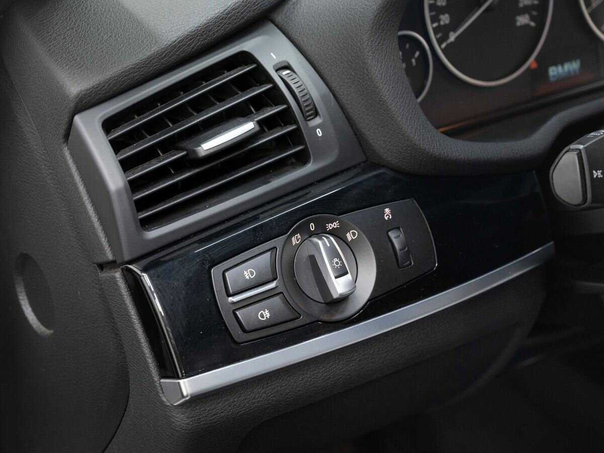 Б/У БМВ Икс3 2015 года. Фото: #23