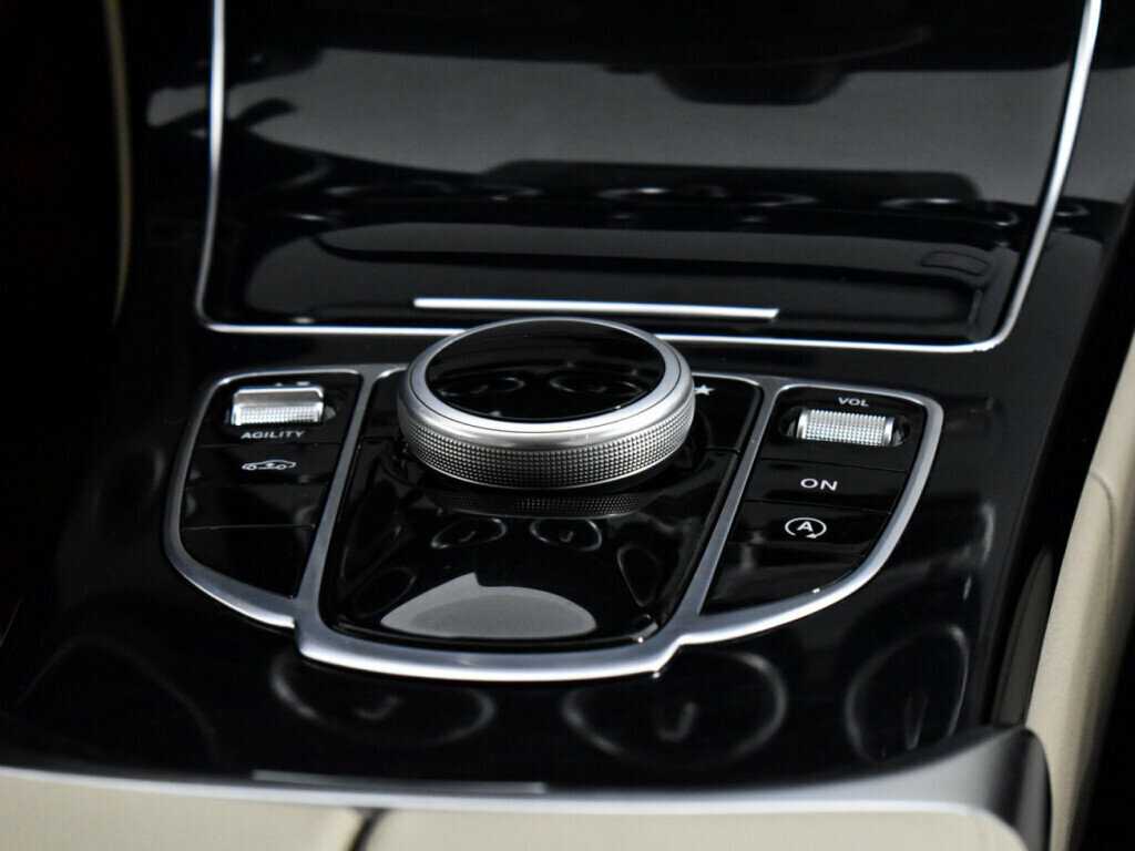 Б/У Мерседес-Бенц Ц-Класс 2014 года. Фото: #11