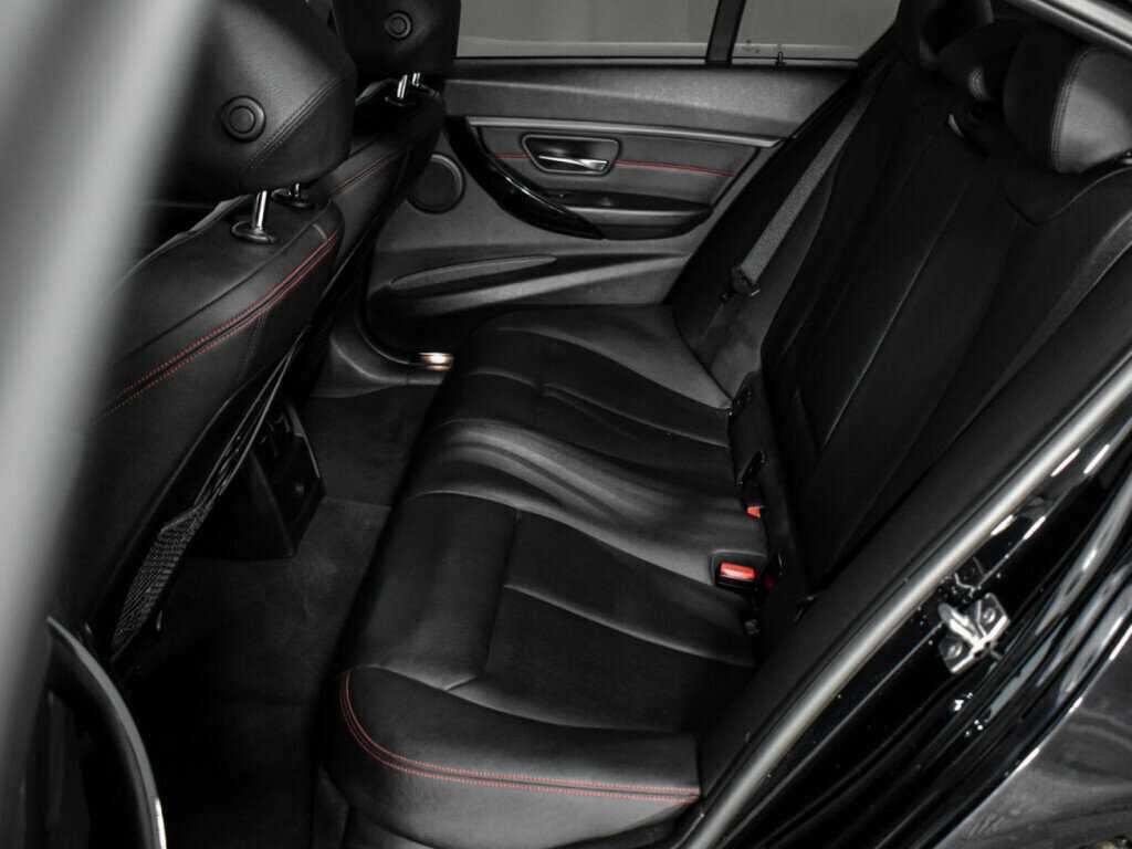 Б/У БМВ 3 серии 2013 года. Фото: #8