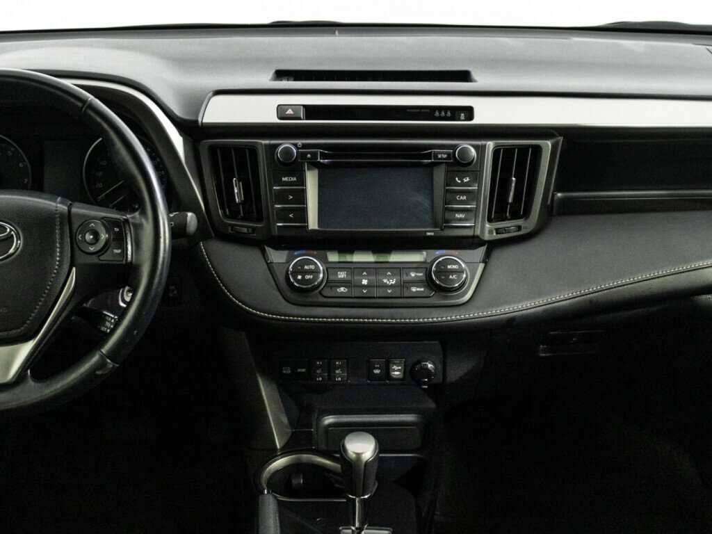 Б/У Тойота Рав4 2016 года. Фото: #13