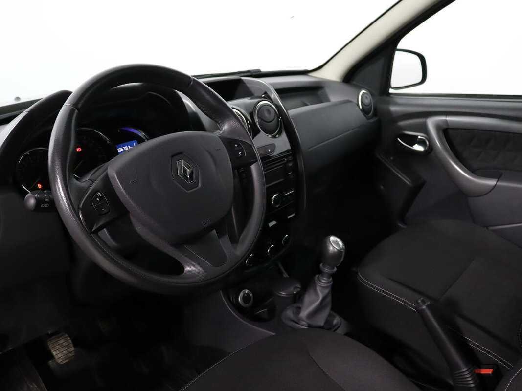 Б/У Рено Дастер 2017 года. Фото: #8