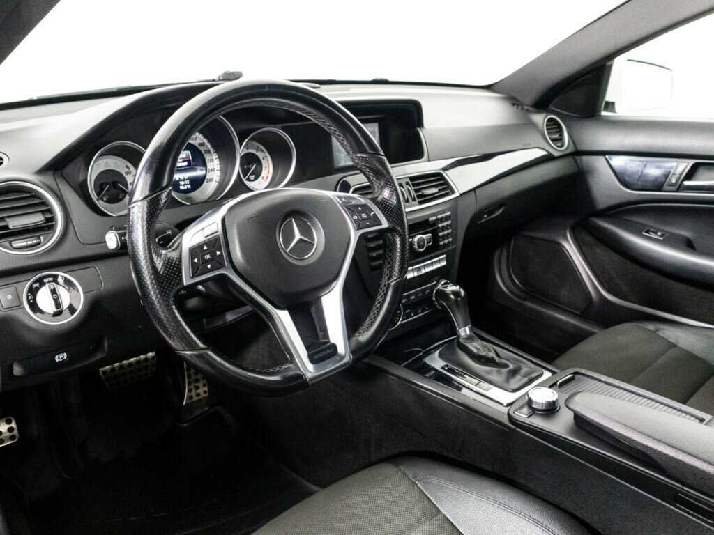 Б/У Мерседес-Бенц Ц-Класс 2013 года. Фото: #10