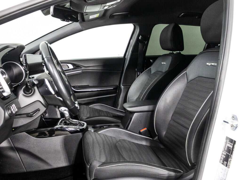 Б/У Киа Сид 2021 года. Фото: #20