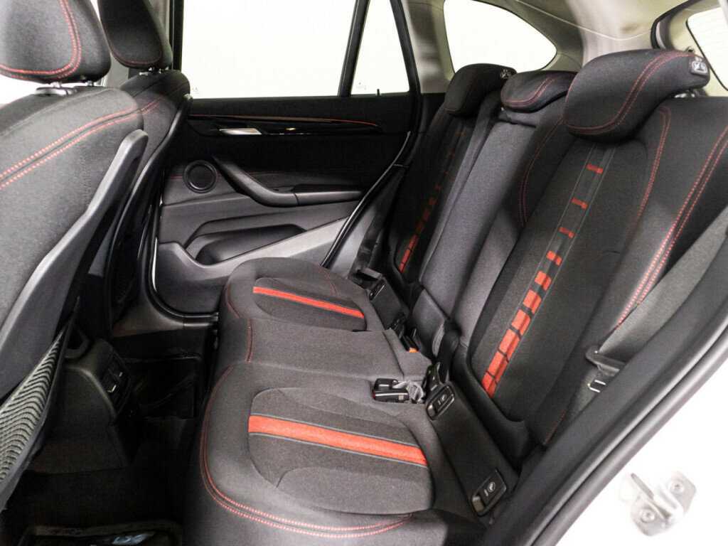 Б/У БМВ Икс1 2018 года. Фото: #9