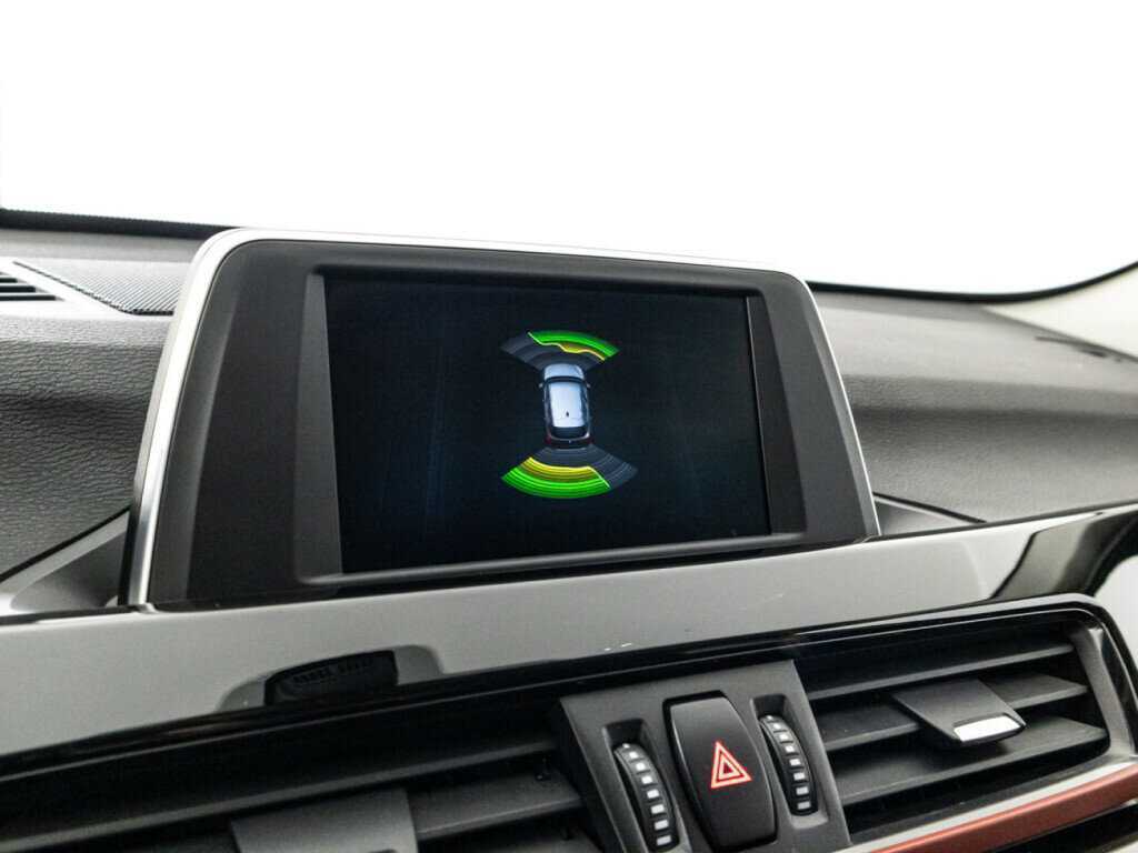 Б/У БМВ Икс1 2018 года. Фото: #16