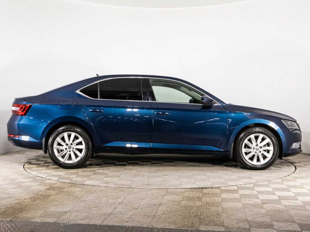 Б/У Шкода Суперб 2018 года. Фото: #3