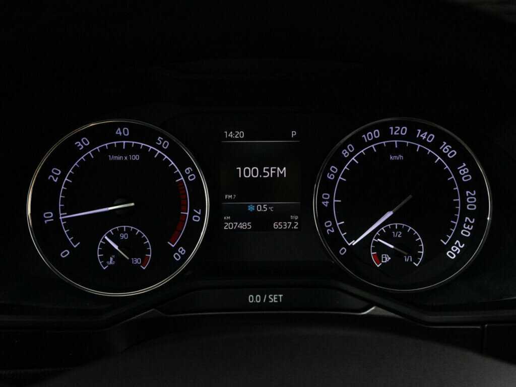 Б/У Шкода Суперб 2018 года. Фото: #11